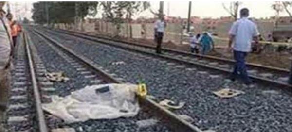 مصرع شخص وإصابة آخر صدمهما قطار بأسوان