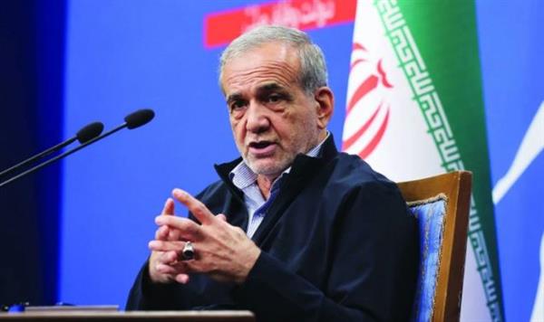 الرئيس الإيراني يزور باكستان لتعزيز التعاون الاقتصادي بين البلدين