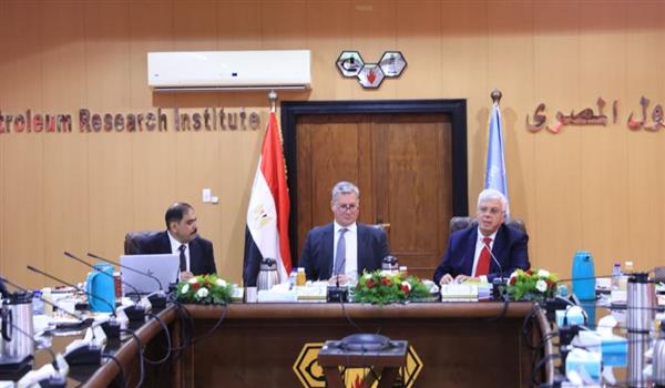 وزيرا التعليم العالي والبترول يترأسان اجتماع مجلس إدارة معهد بحوث البترول