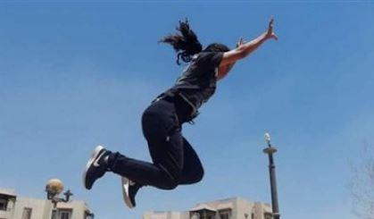 زوج يجبر زوجته على القفز من شرفة منزلها بأوسيم فتلقى مصرعها في الحال