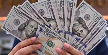   هل يواصل الدولار تراجعه أمام الجنيه؟.. عوامل تحسن الاقتصاد
