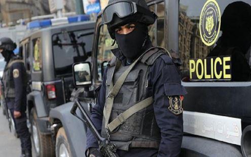 الأجهزة الأمنية تضبط 4 أشخاص لقيامهم بترويج المخدرات بالقاهرة