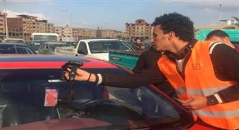   تحرير 930 مخالفة عدم تركيب الملصق الإلكتروني خلال 24 ساعة