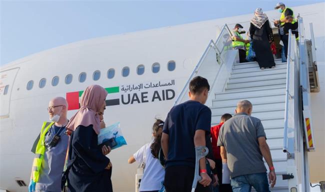 الإمارات تُنفذ إخلاءً طبياً عاجلاً لـ155 من المصابين والمرضى من غزة
