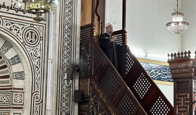 موضوع خطبة الجمعة اليوم .. "إن من الشجر شجرة لا يسقط ورقها"