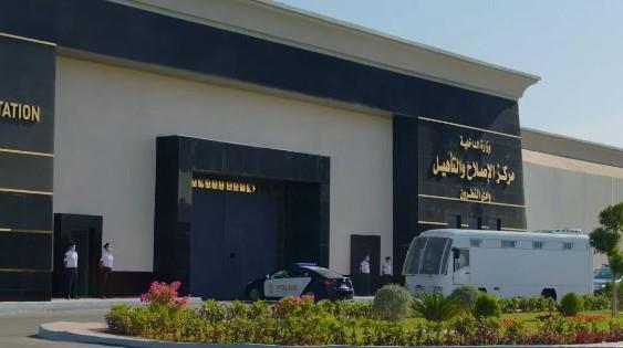 مصدر أمني ينفي مزاعم الإخوان حول مراكز الإصلاح والتأهيل