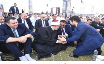   جامعة الأزهر تختار المنشد عمر حشاد لتلاوة القرآن في افتتاح مسجد مطروح
