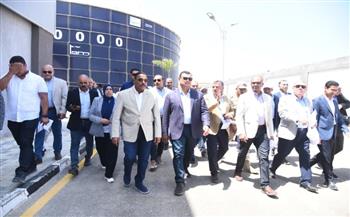   وزير الإسكان ومحافظ مطروح يتفقدان محطة تحلية مياه البحر "الرميلة 4" بطاقة 65 ألف م3/يوم 