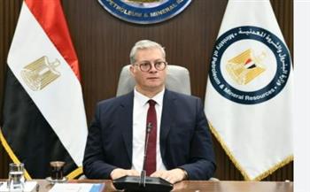   وزير البترول يبحث مع سفير تشيلي بالقاهرة تعزيز التعاون