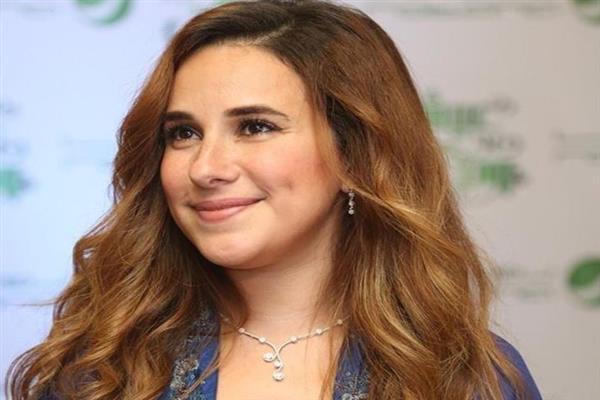 شيري عادل : أقدم الكوميديا بطريقة مختلفة