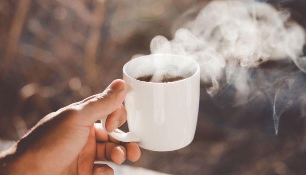 القهوة قبل التمرين.. مشروب طاقة طبيعي أم مجرد عادة؟