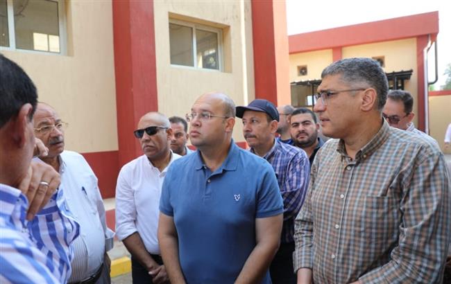 محافظ الجيزة يتفقد محطة رفع الصرف الصحي الرئيسية بمنيل شيحة بأبو النمرس