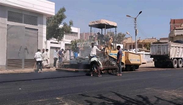 محافظ المنيا: رفع كفاءة الطرق وتحقيق السيولة المرورية أولوية لتحسين الخدمات