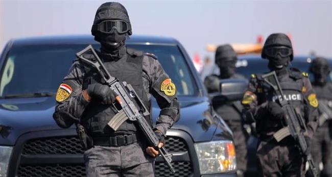 لحظات رعب.. سيارة طالب بالسويس تهدد المارة في زفاف