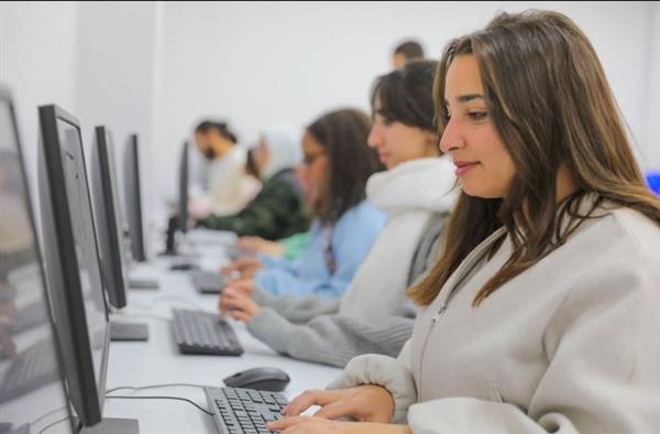 جامعة الجلالة تطلق برامج أكاديمية رائدة بكلية علوم وهندسة الحاسب