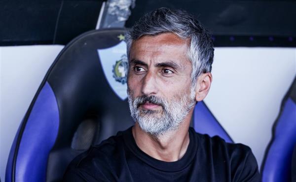 ريبيرو يفتح النار على لاعبي الأهلي قبل مواجهة بيراميدز