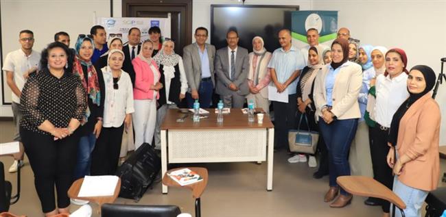 انطلاق ورشة مراسلى المحافظات حول القضايا البيئية  لبرنامج المنح الصغيرة بنقابة الصحفيين