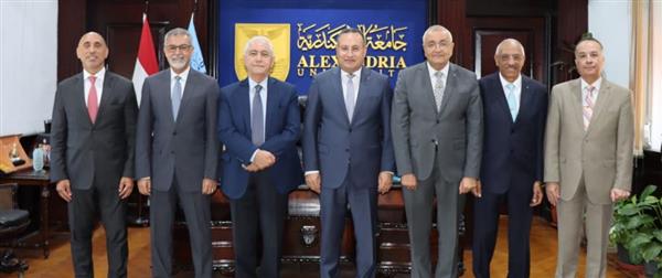رئيس جامعة الإسكندرية يبحث مع  وفد جامعة بيروت العربية سبل التعاون المشترك
