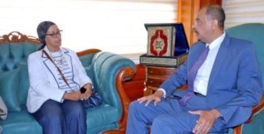 محافظ سوهاج يبحث فرص تكنولوجيا المعلومات للشباب