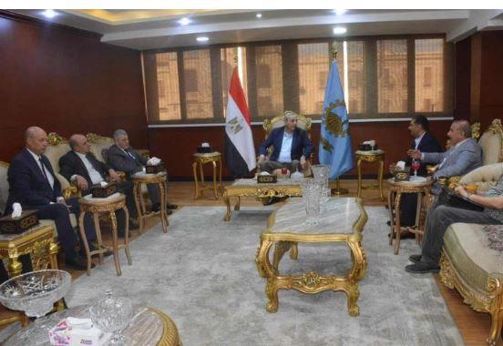 محافظ الغربية ورئيس هيئة الأوقاف يبحثان الاستغلال الأمثل للأراضي الوقفية