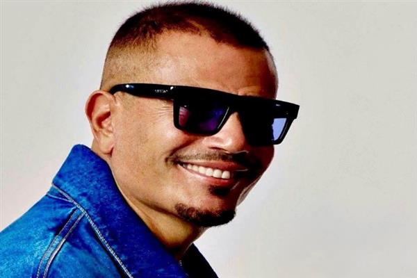 عمرو دياب الأعلى استماعا في الشرق الأوسط للأسبوع الثامن