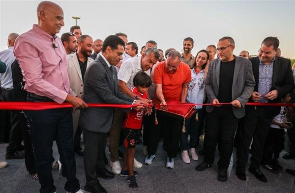 الأهلي يفتتح مجمع حمام السباحة بفرع الشيخ زايد.. صور