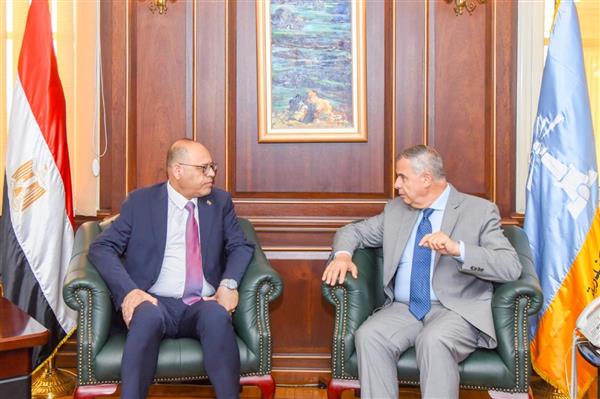 محافظ الإسكندرية يستقبل وزير العمل لبحث التعاون في ملفات التدريب والتشغيل