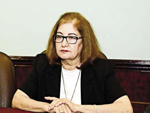 تكريم الناقدة ماجدة موريس في حفل توزيع جوائز أفضل مقال حول الأفلام القصيرة جدا