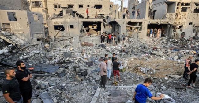 7 شهداء إثر قصف الاحتلال محيط مدرسة تؤوي نازحين ومنزلا بقطاع غزة