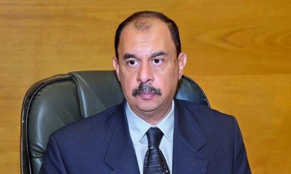 "شربت منها بنفسي".. محافظ سوهاج يطمئن المواطنين بشأن مياه الشرب