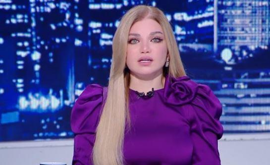ياسمين الخطيب لشيرين: حوّلي ألمك لفن