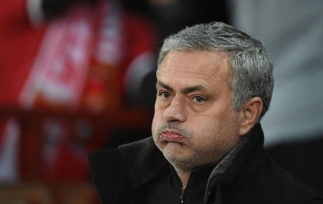 فنربخشة يقيل مورينيو بعد صدمة دوري الأبطال