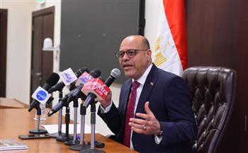   وزير العمل يُعلن عن بدء الاختبارات للكوادر المصرية المرشحة للعمل بالأردن
