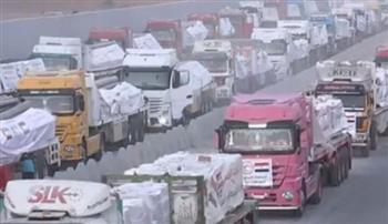   الاحتلال يرفض دخول عشرات الشاحنات من المساعدات المصرية لغزة