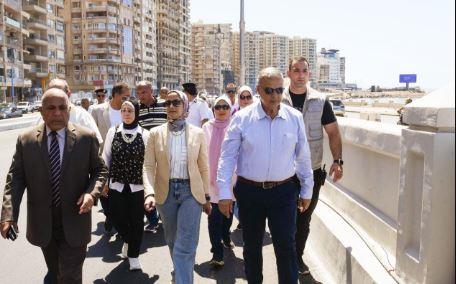 محافظ الإسكندرية يتفقد كوبري محمد نجيب بعد تشغيله التجريبي