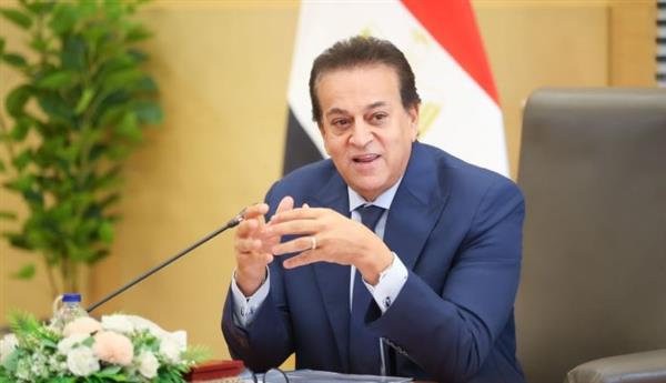 وزير الصحة يتابع موقف ملف المساهمة التكافلية بمنظومة التأمين الصحي الشامل