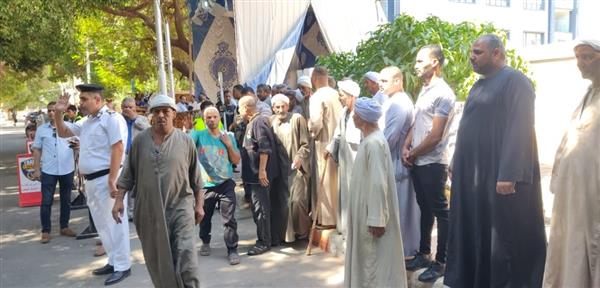 انتخابات الشيوخ.. إقبال كثيف في بداية اليوم الثاني للعملية الانتخابية بقنا