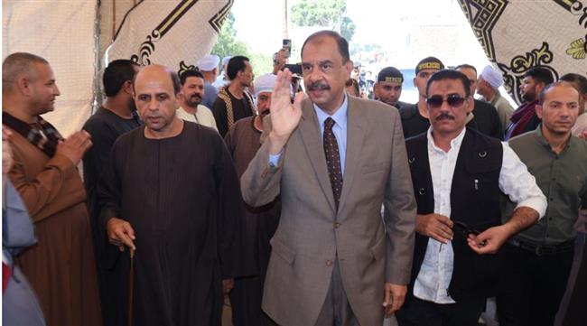 محافظ سوهاج يتفقد لجان انتخابات الشيوخ فى يومها الثاني بطهطا والمراغة