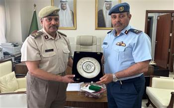   وسام الاستحقاق والدرع الفضى للواء الركن طيار غانم الشهوانى 