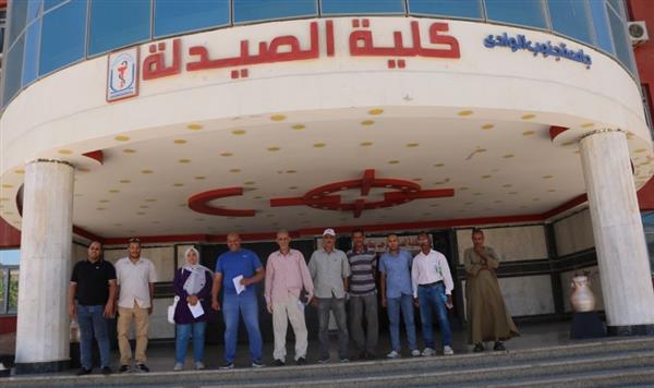لجنة تقييم أفضل كلية ومبنى تواصل زياراتها الميدانية بكليات جامعة جنوب الوادي