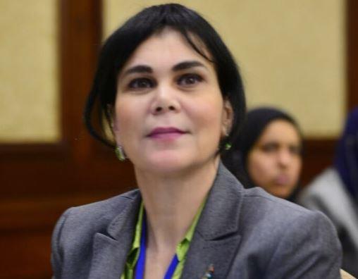 القومي للمرأة يهنئ الدكتورة عزة كامل لفوزها بجائزة التميز للمرأة العربية