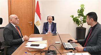   وزير الري يبحث استخدام الأقمار الصناعية والتقنيات الحديثة لرصد ومتابعة ورد النيل