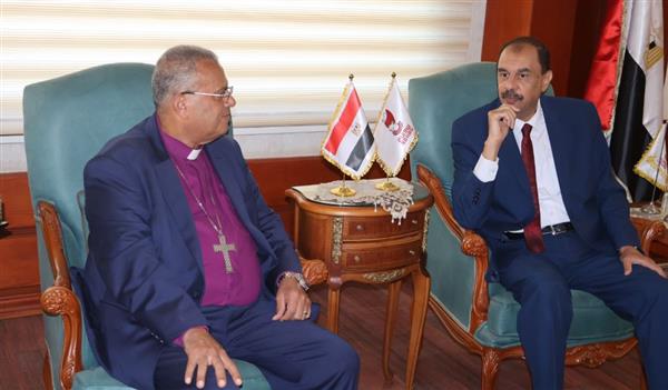 محافظ سوهاج يوقع بروتوكول تعاون مع الهيئة القبطية الإنجيلية لدعم وتمكين الأشخاص ذوي الإعاقة