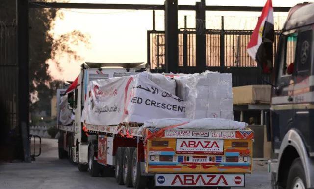 "القاهرة الإخبارية": قافلة "زاد العزة" تواصل دخول غزة لليوم العاشر رغم تعقيدات الاحتلال