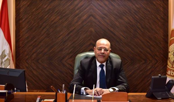 وزير العمل: لا فصل للعامل إلا بحكم قضائي وفقًا للقانون