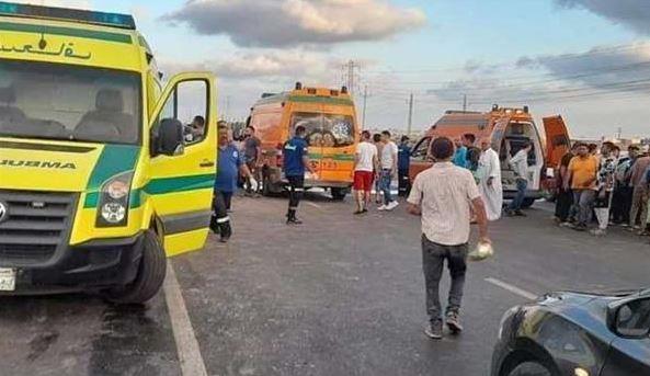7 وفيات و44 مصابا فى حادث تصادم أتوبيس مع سيارة نقل بالكريمات