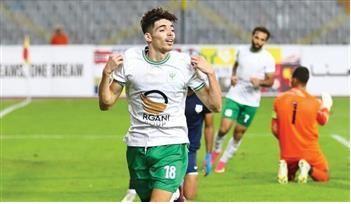 الجزائري "دغموم" لاعب المصري يسجل أول أهداف الموسم الجديد للدوري