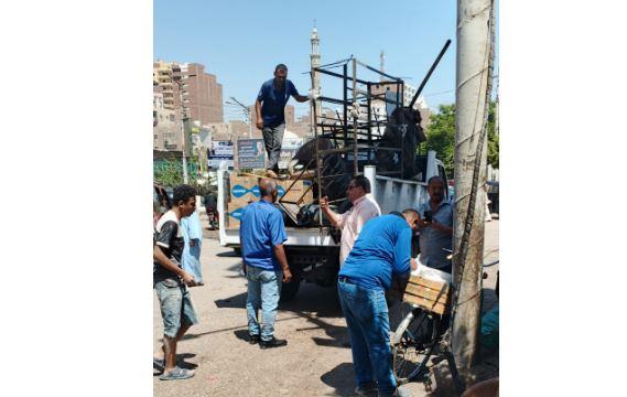 محافظ أسيوط: لا تهاون مع التعديات على حرم الطريق