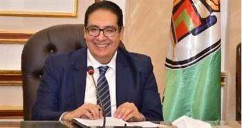   صرف مكافأة 2000 جنيه لجميع العاملين والهيئة المعاونة بجامعة القاهرة