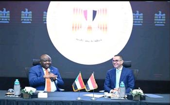   وزير الاستثمار والتجارة الخارجية يستقبل وزير المعادن بدولة السودان الشقيقة